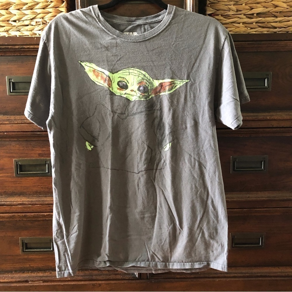 Star Wars Gray short sleeve graphic tee in size M